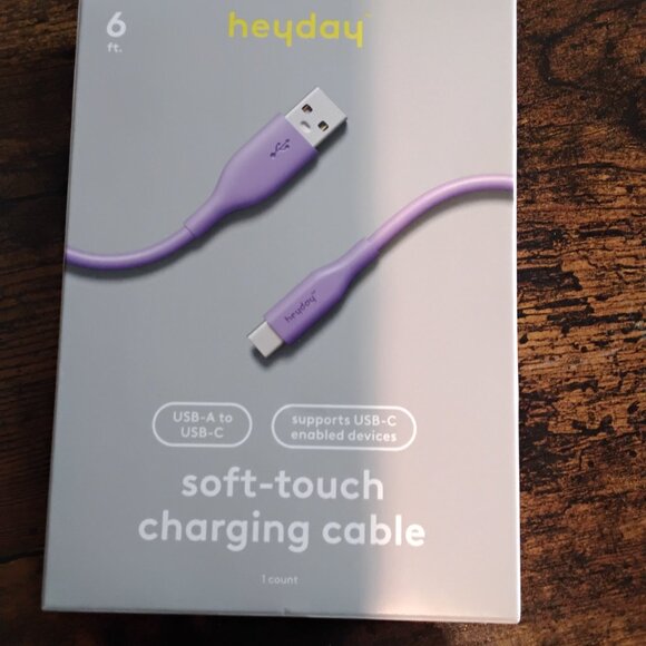 6 ft USB-C Chargers - Picture 5 of 7